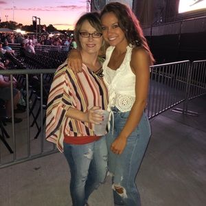 Meet your Posher, Sherry